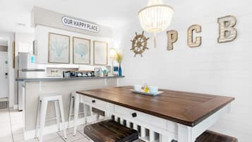 Condo, 1 King Bed with Sofa bed (Gulf Highlands 116H) | Dining