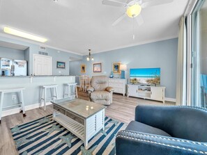 Condo, 1 King Bed with Sofa bed (Tidewater 607) | Living area