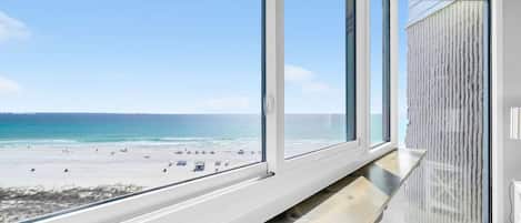 Studio, 2 Queen Beds (Top of the Gulf 813) | Interior