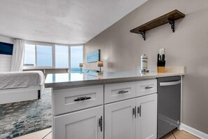 Studio, 1 Queen-Bett (Top of the Gulf 813) | WLAN