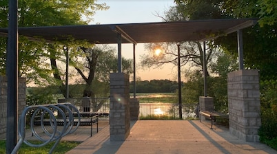 Escape to our chic casita where modern comfort meets serene surroundings. 