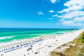 公寓客房, 多張床 (Shores of Panama 830) | 海灘 | 位於海灘上