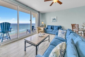 Leilighet, flere senger (Shores of Panama 830) | Oppholdsområde | TV