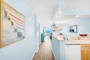 Condo, Multiple Beds (Destin on the Gulf 402) | Interior