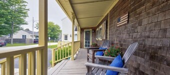 Pine Point Beach Retreat! 8 Bedroom, Pet Friendly family compound