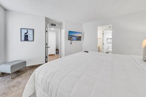 Appartamento, letti multipli (Edgewater Tower 2-805) | Wi-Fi