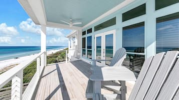 Casa, várias camas (Beach Love) | Terraço/pátio