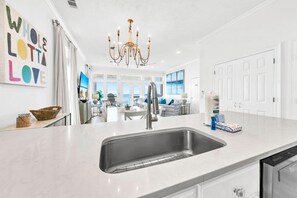 House, Multiple Beds (Beach Love) | Interior