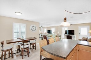 Resortwoning, Meerdere bedden (Sand Castles West T6) | Dineren