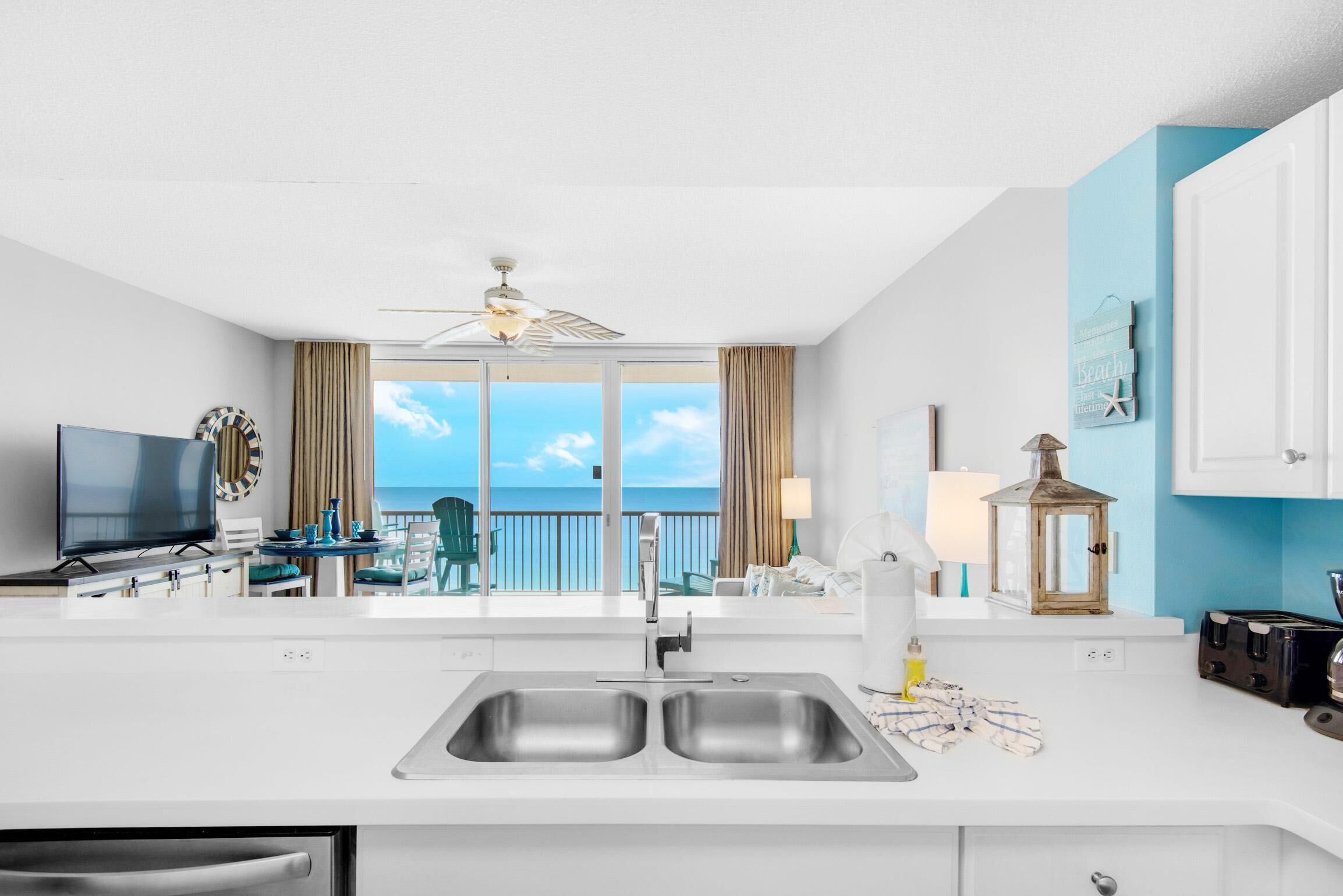 Condo, 1 King Bed with Sofa bed (Majestic Beach Towers 1-2113) | Interior