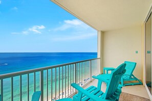 Appart'hôtel, 1 très grand lit et 1 canapé-lit (Majestic Beach Towers 1-2113) | Enceinte de l’hébergement