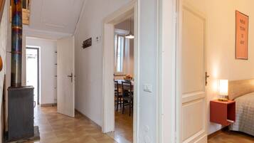 3 bedrooms, Internet