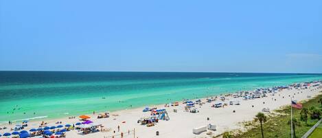 Lejlighed - flere senge (Long Beach Resort 2 603) | Strand | På stranden