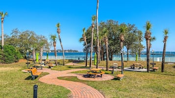 Condo, 1 King Bed with Sofa bed (Destin West Bayside Sandpiper #305- L) | Terrace/patio