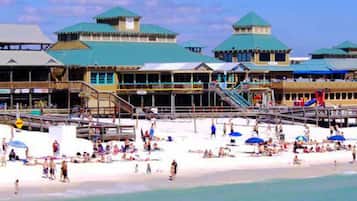 Kondominium, Beberapa Tempat Tidur (El Matador- Beachside Haven 210) | Pantai | Di pantai