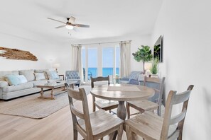 Leilighet, 1 kingsize-seng med sovesofa (Laketown Wharf 1714) | Spiseområde