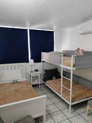3 bedrooms, iron/ironing board, free WiFi, bed sheets