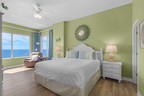 Apartment, Mehrere Betten (Leeward Key 1202) | 2 Schlafzimmer, Bügeleisen/Bügelbrett, WLAN