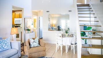 House, Multiple Beds (Horizon South 38B) | Living area