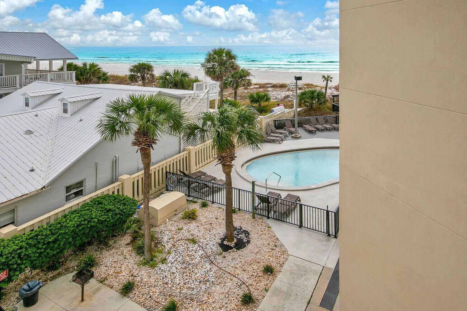 Condo, 1 Queen Bed with Sofa bed (Sunbird 401E) | Pool
