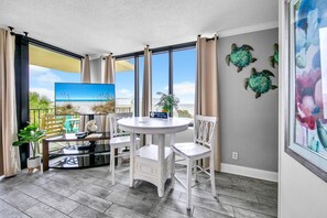 Condo, 1 Queen Bed with Sofa bed (Sunbird 401E) | Dining - Sunbird 401e (Panama City Beach)