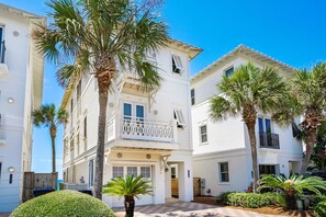 House, Multiple Beds (Charlie Boy) | Exterior