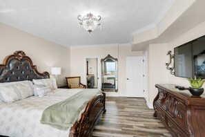 3 bedrooms, WiFi - Hidden Dunes 1702 (Panama City Beach)