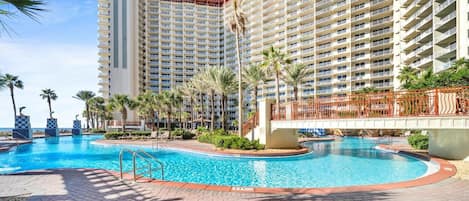 Appart'hôtel, 1 très grand lit et 1 canapé-lit (Shores of Panama 1212) | Piscine