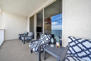 Appartement, meerdere bedden (Shores of Panama 2004) | Terras