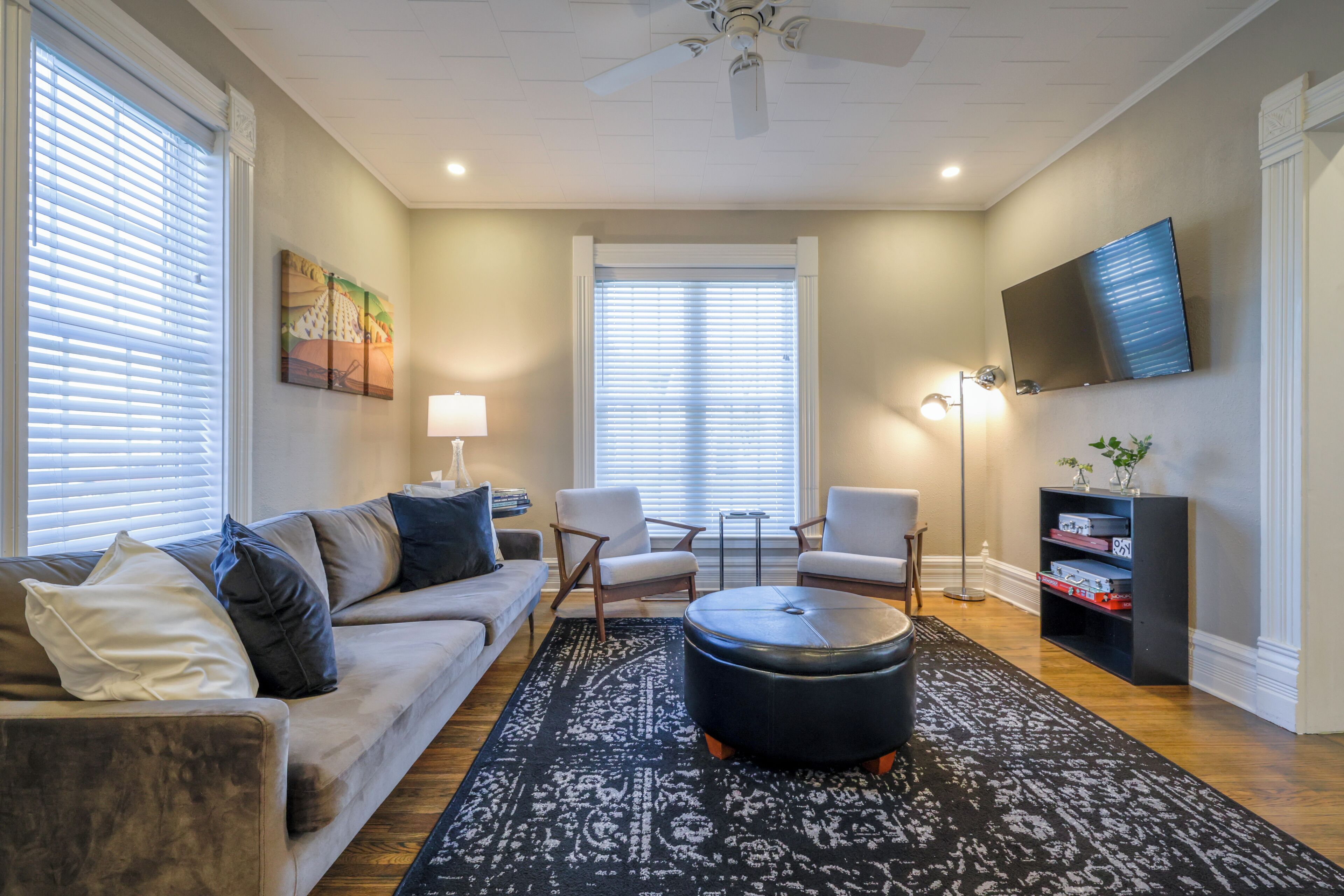 电视、壁炉、立体声音响