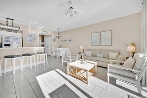 Condo, 1 King Bed with Sofa bed (Celadon 1103 - Beach Paradise) | Living area