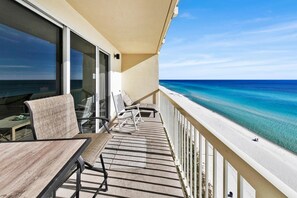 Condo, 1 cama King e sofá-cama (Celadon 1103 - Beach Paradise) | Área da propriedade
