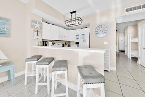 Condo, 1 King Bed with Sofa bed (Celadon 1103 - Beach Paradise) | Private kitchen | Oven, toaster - Celadon 1103 - Beach Paradise (Panama City Beach)