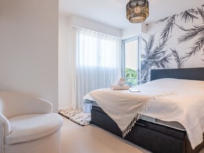 3 bedrooms, iron/ironing board, WiFi, bed sheets - 3-bedroom apartment, sea view, terrace and parking (Cannes)