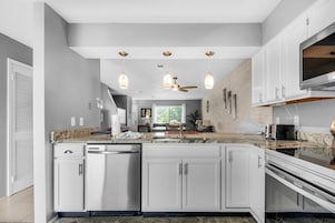 Condo, Multiple Beds (Sandprints A6- Life of Riley) | Private kitchen | Oven, toaster