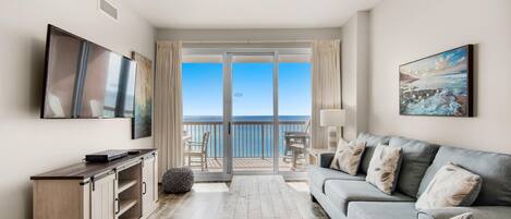 Apartment, Mehrere Betten (Sunrise Beach #903) | Wohnbereich