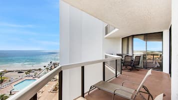 Condo, Multiple Beds (Surfside Resort #707) | Property grounds