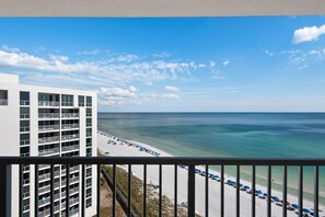 Condo, Multiple Beds (Shoreline Towers 2115) | Property grounds