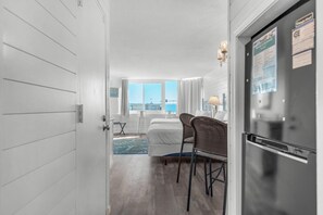 Studio, 2 Queen Beds (Top of the Gulf 807) | WiFi - Top of the Gulf 807 (Panama City Beach)