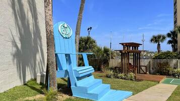 Studio, 2 Queen Beds (Top of the Gulf 807) | Property grounds