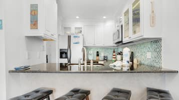 Condo, 1 Queen Bed with Sofa bed (Sandprints B3 - Miramar Sands) | Private kitchen