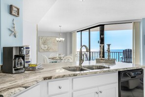 Leilighet, 1 kingsize-seng med sovesofa (Aquavista 404W) | Eget kjøkken | Ovn og brødrister