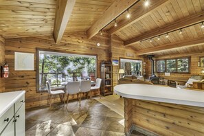 Interior - Chamberlands Cabin With Private Beach (Homewood)