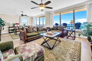 Appart'hôtel, plusieurs lits (Hidden Dunes 405) | Coin séjour