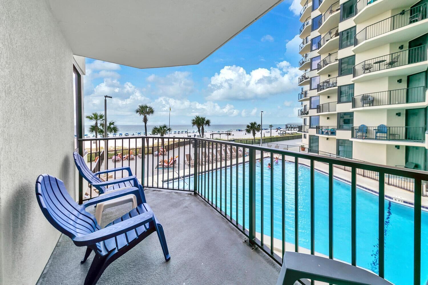 Condo, 1 cama Queen e sofá-cama (Sunbird 211E) | Piscina | Piscina externa