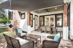 House, Multiple Beds (Moonlight Cottage) | Outdoor dining