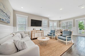 Ferienhaus, Mehrere Betten (Bluegrass by the Sea) | Wohnbereich