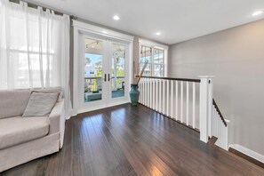 Interior - Bluegrass by the Sea (Santa Rosa Beach)