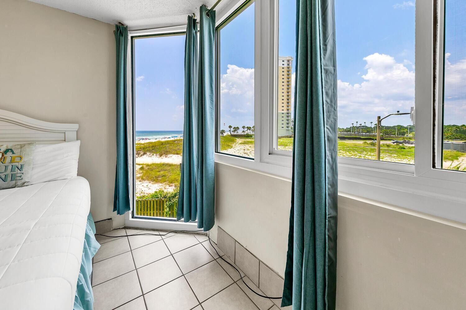 Studio, 2 Tempat Tidur Queen (Top of the Gulf 324) | Wi-Fi