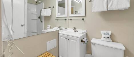 Studio, 2 Queen Beds (Top of the Gulf 324) | Bathroom | Towels, soap, toilet paper